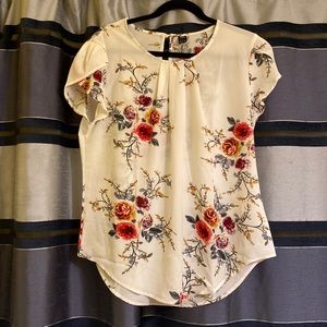 Shortsleeve flowered blouse SHEIN